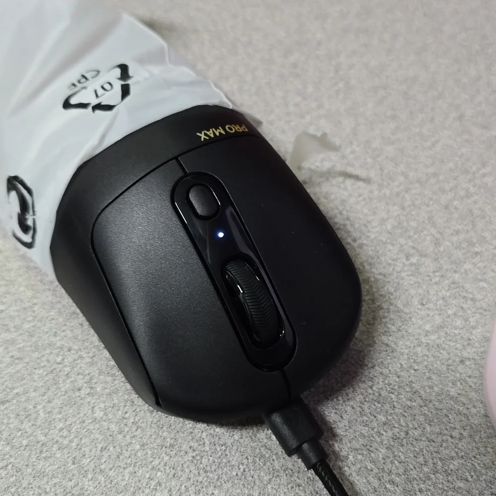 VT3proMax Black Ergonomic Mouse with Scroll Wheel and Branding